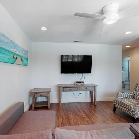 1202 South Pacific Villa Oceanside Room photo