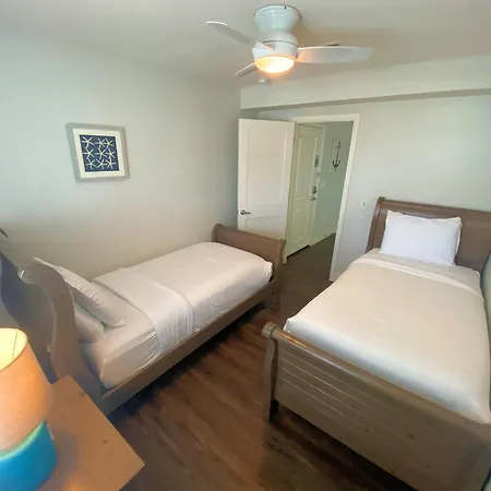 1202 South Pacific Villa Oceanside Room photo